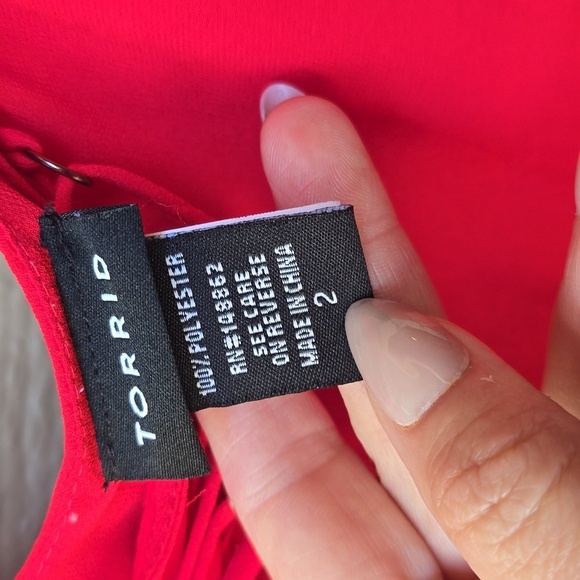 Torrid Strappy Front Double Layered Chiffon Cami red 2x - Picture 5 of 9